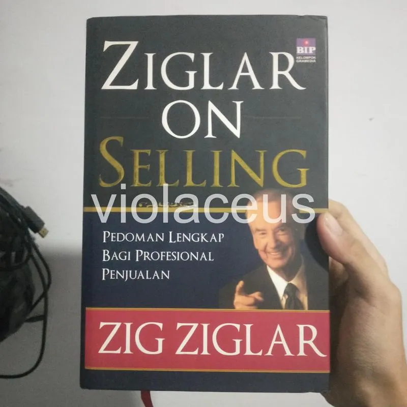 Ziglar on Selling - Zig Ziglar Hardcover- Original Preloved  photo 1