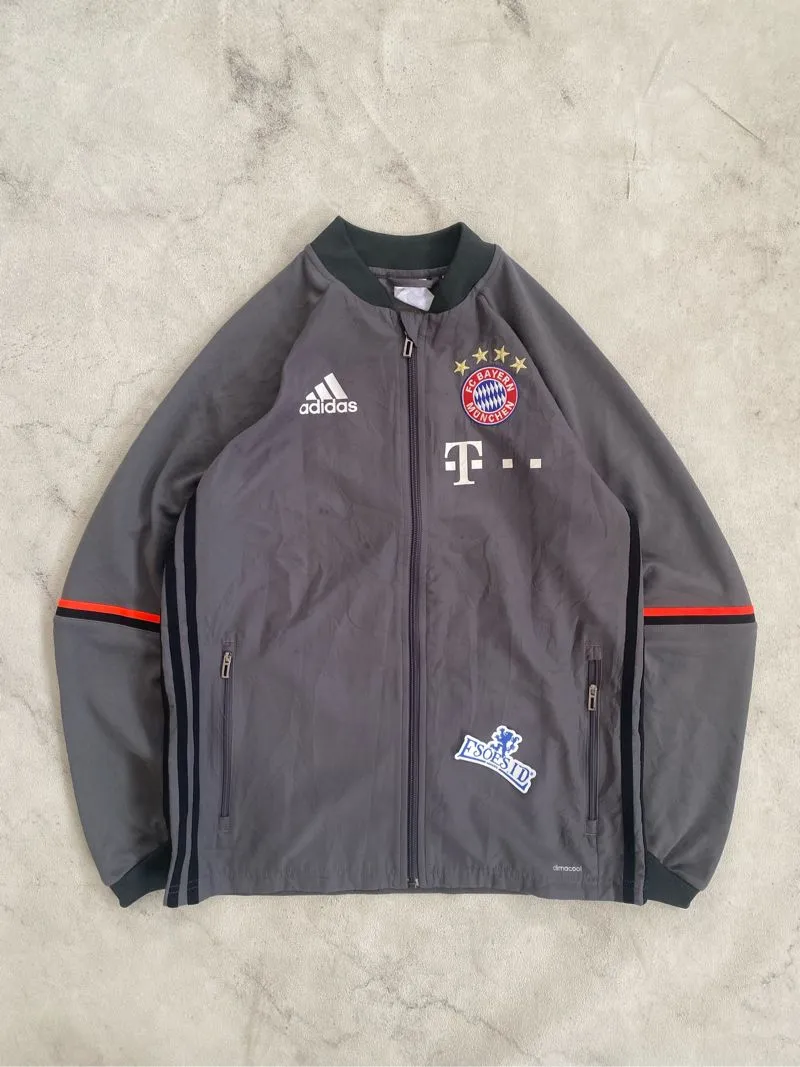 tracktop adidas x munchen photo 1