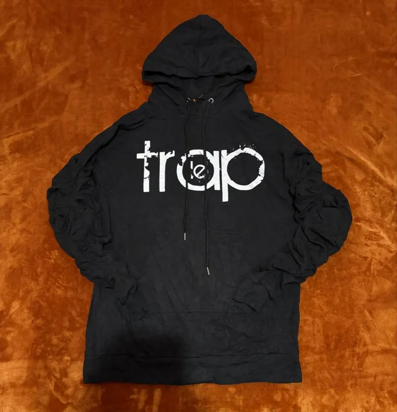 Le Trap Couture Ruffle Hoodie photo 1