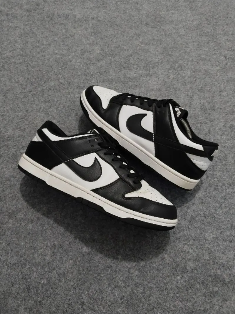 nike sb dunk panda photo 1