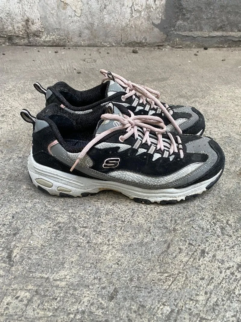 SKECHERS D'LITE WOMEN