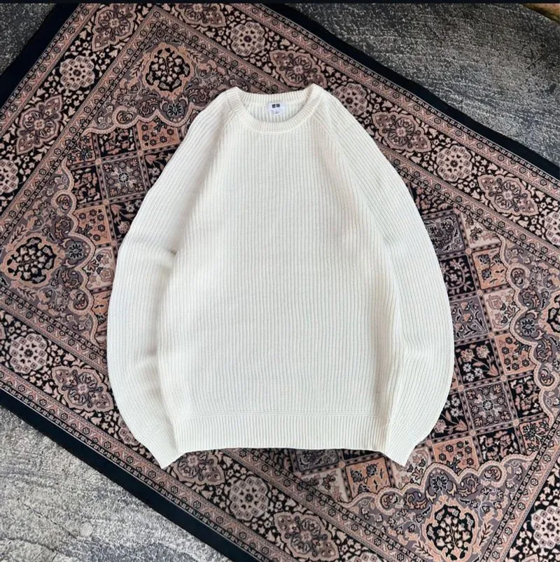 Uniqlo Knit sweater  photo 1