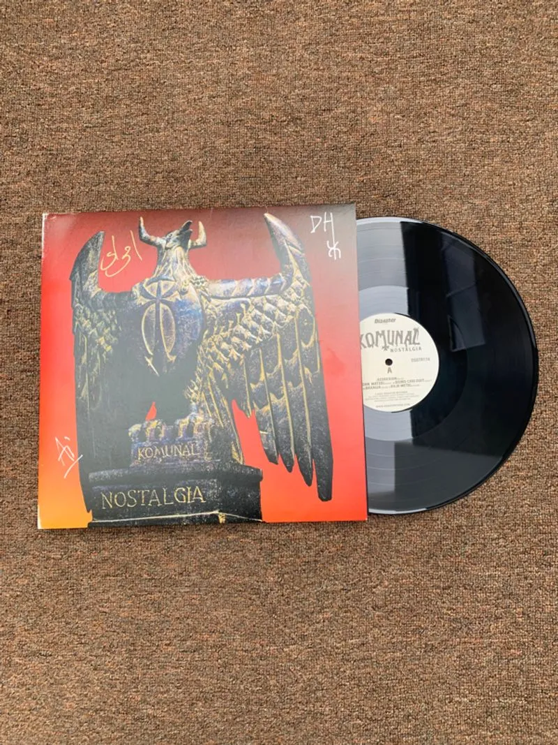 Vinyl komunal album Nostalgia 12” photo 1