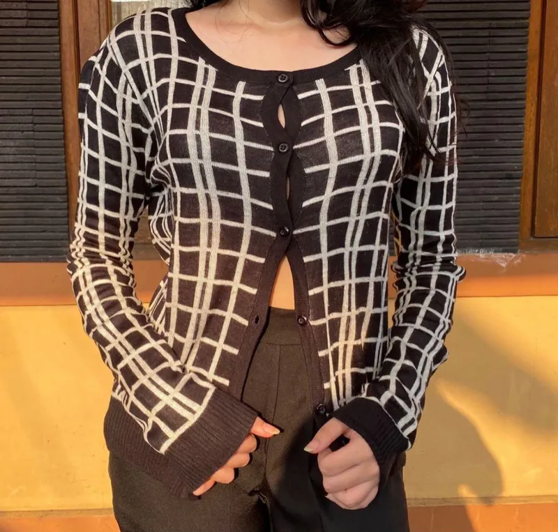 Cardigan gingham black and white. size: photo 1