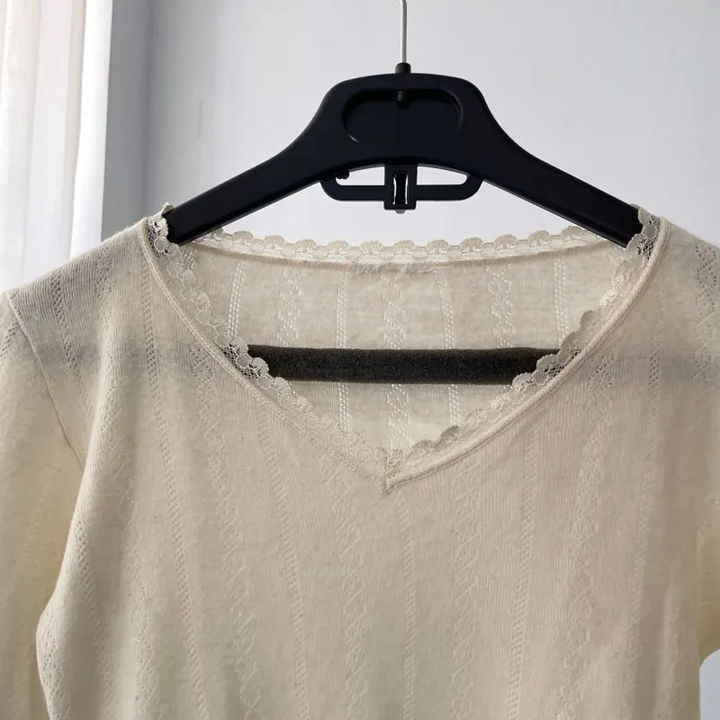 Off-white Knit Sweater photo 1