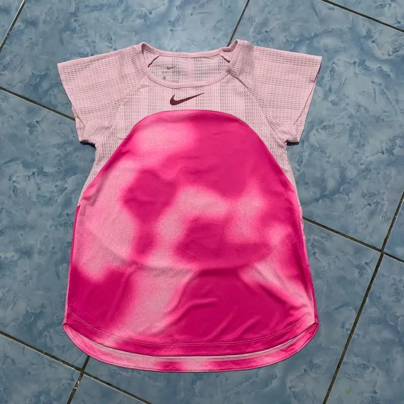 Kaos Olahraga Wanita Nike Two Color photo 1