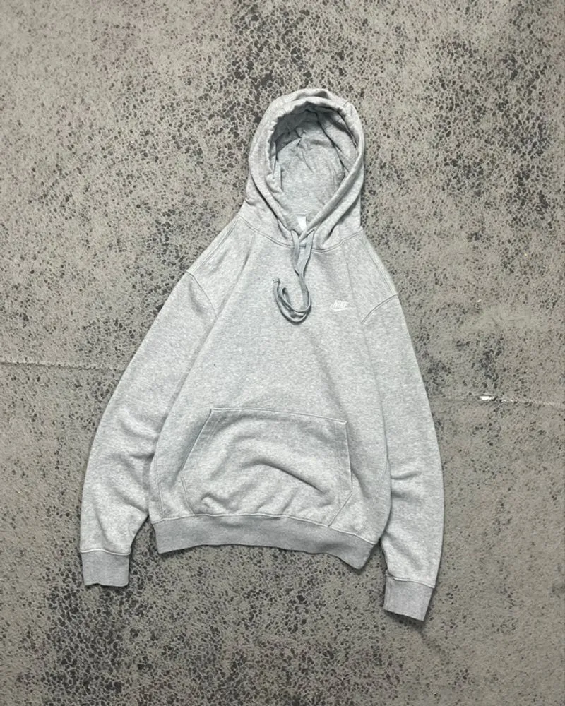 Nike Small Logo Boxy Hoodie Preloved