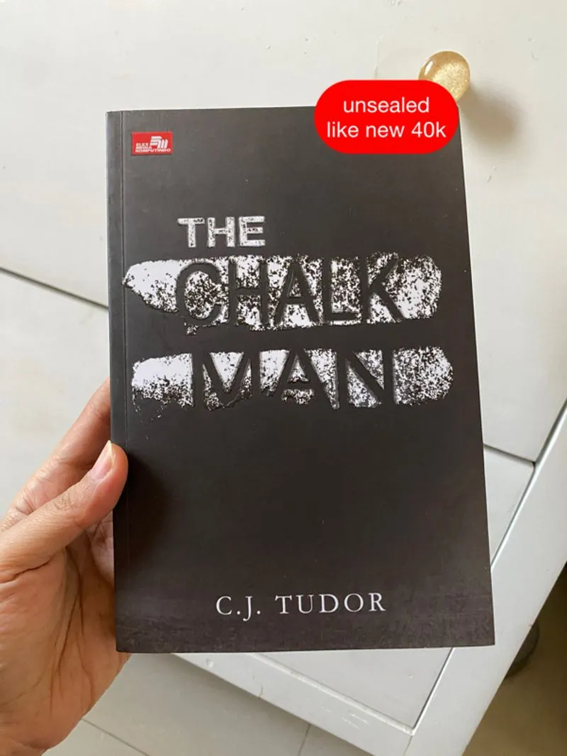 THE CHALK MAN NOVEL MISTERI photo 1