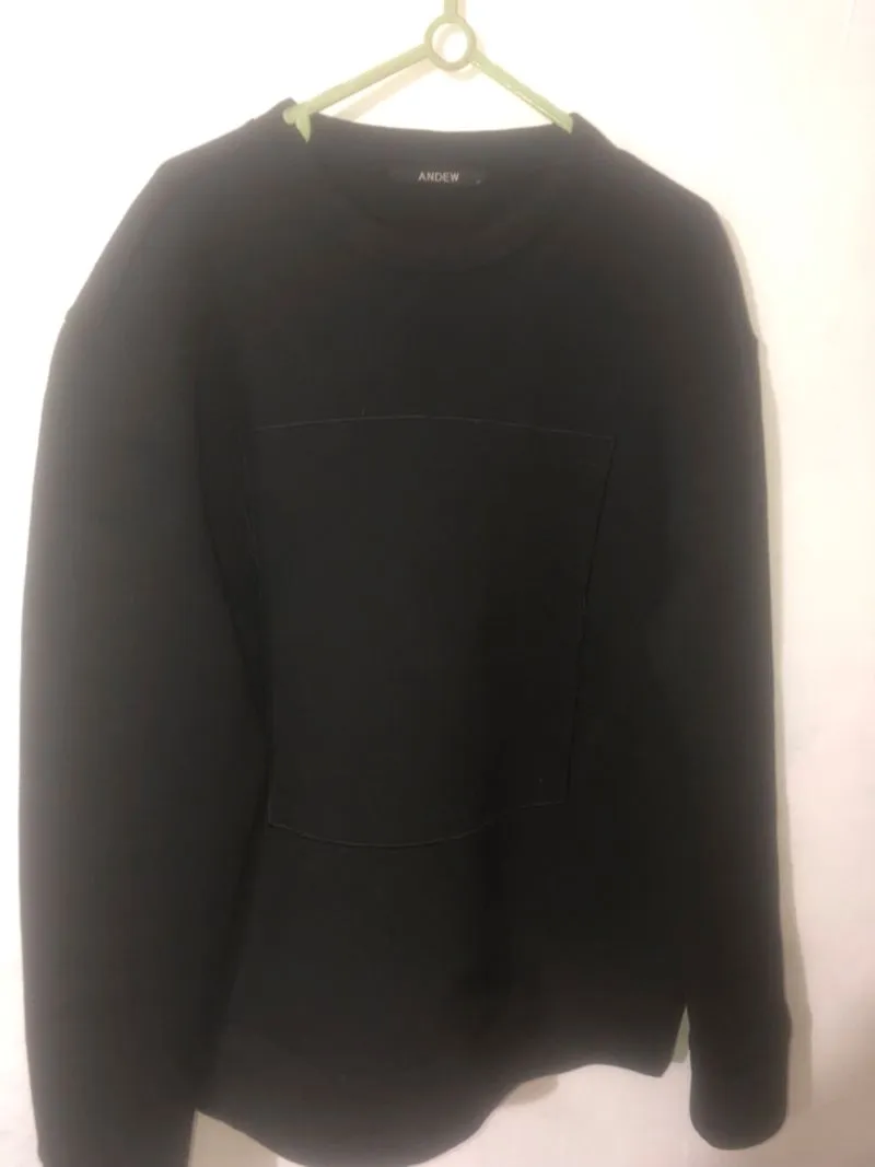 Crewneck photo 1