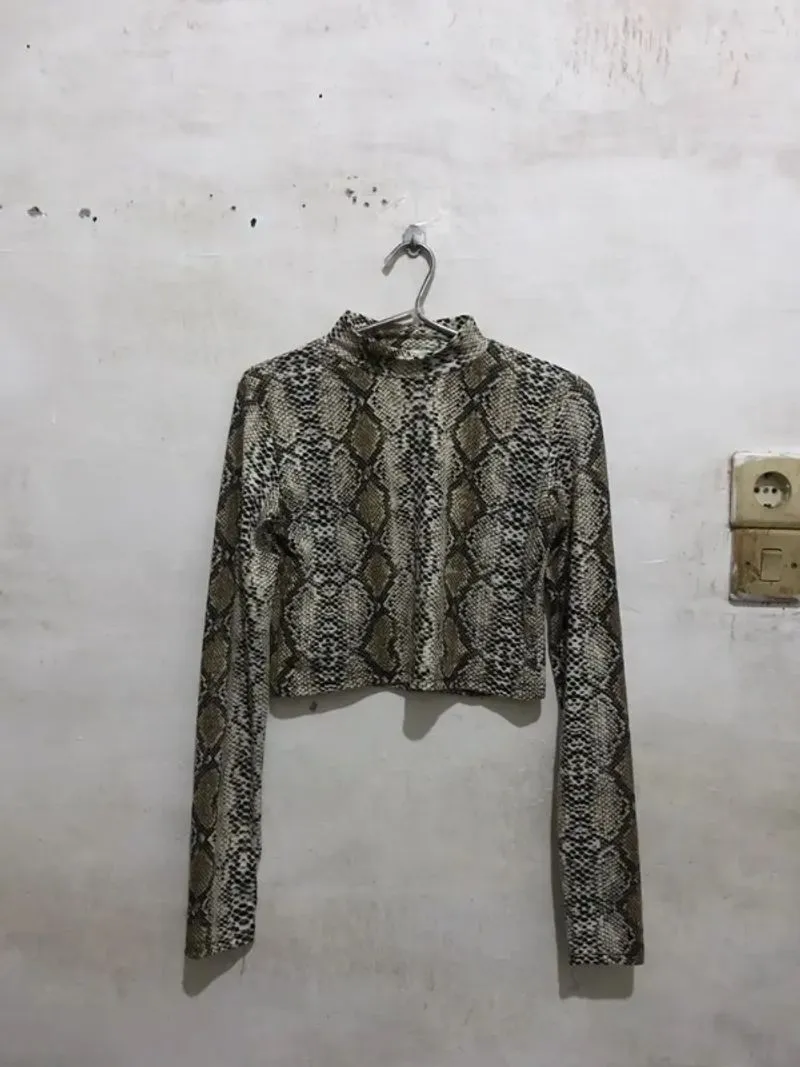 snake long Sleeve  photo 1