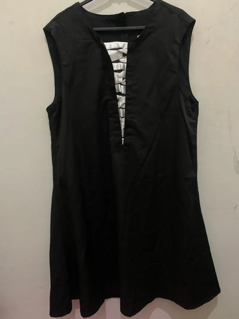 Sleeveless Top Dresses photo 1