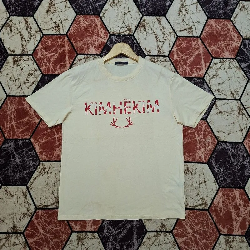T-Shirt Kimhekim Louis Vuitton photo 1