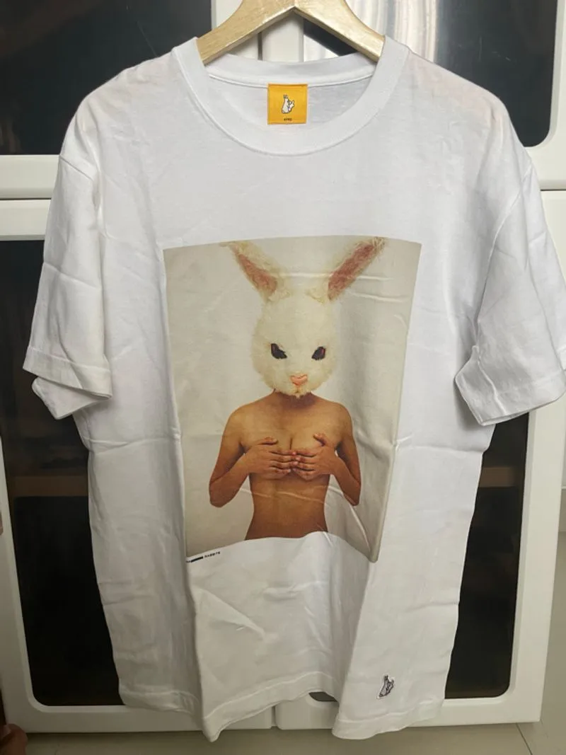 Fucking Rabbit fr2 Hand Bra tshirt preloved photo 1