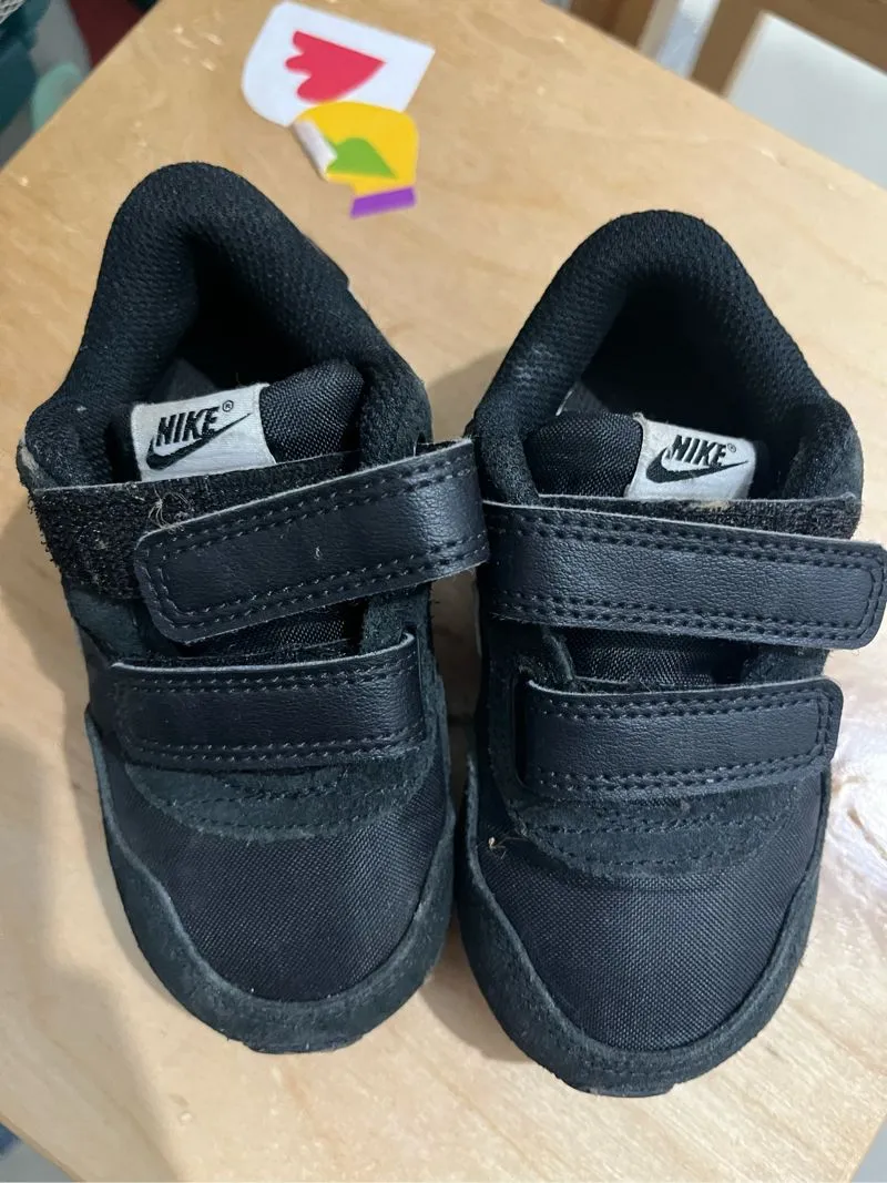 Sepatu nike anak photo 1
