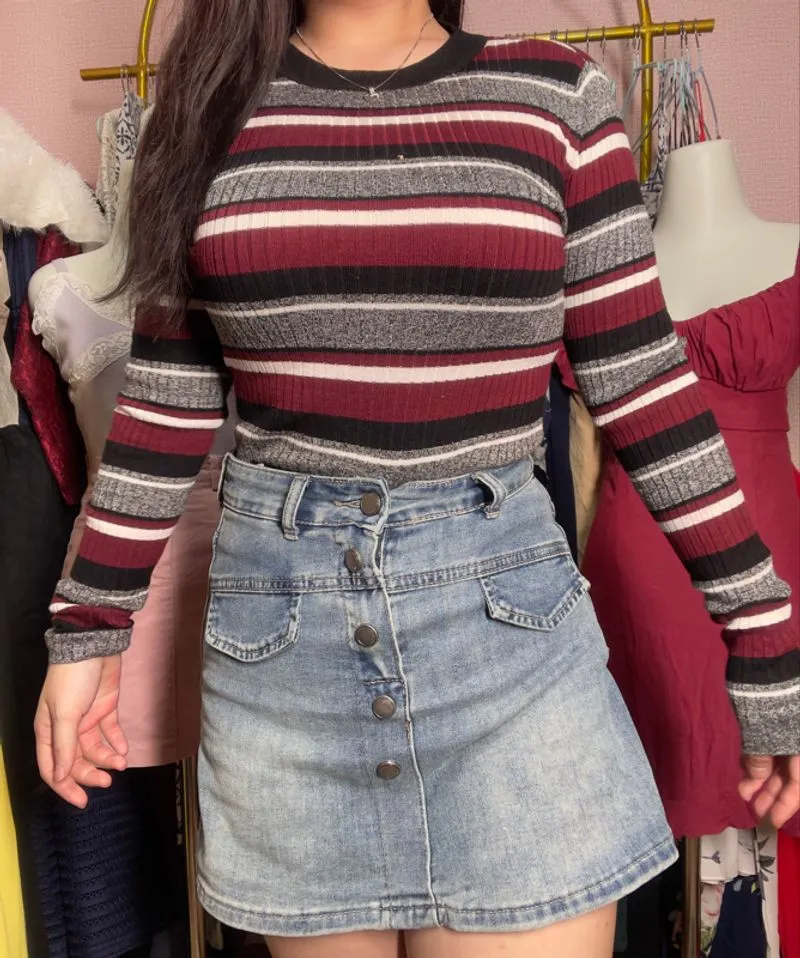 H&M Divided Sweater photo 1