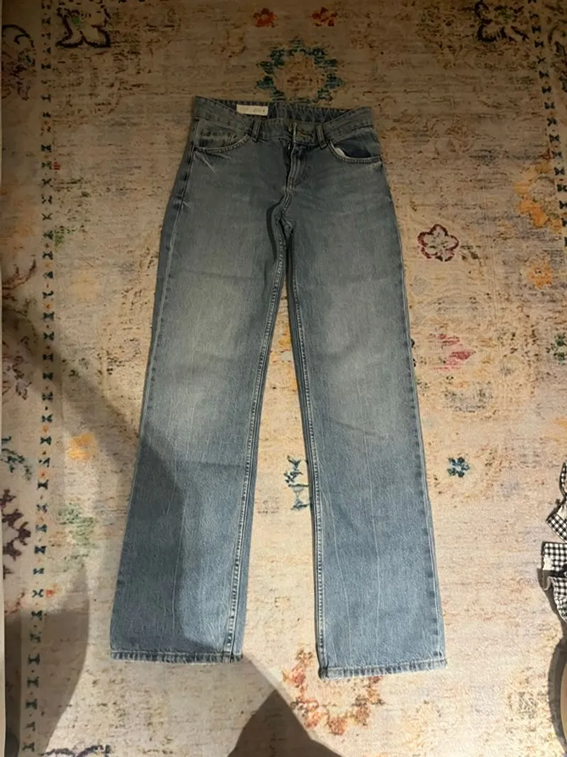 Jeans ZARA low waisted photo 1