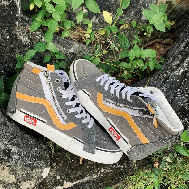 VANS Skater Sneakers Pria white gray yellow photo 1