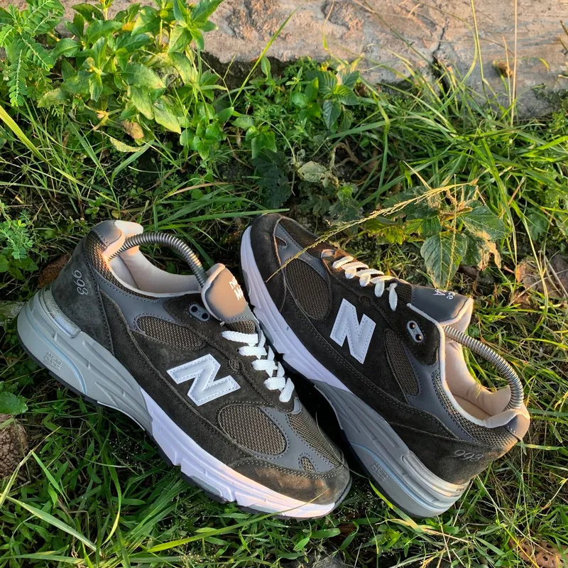 New Balance Streetwear Sportswear Sneakers Pria black gray photo 1