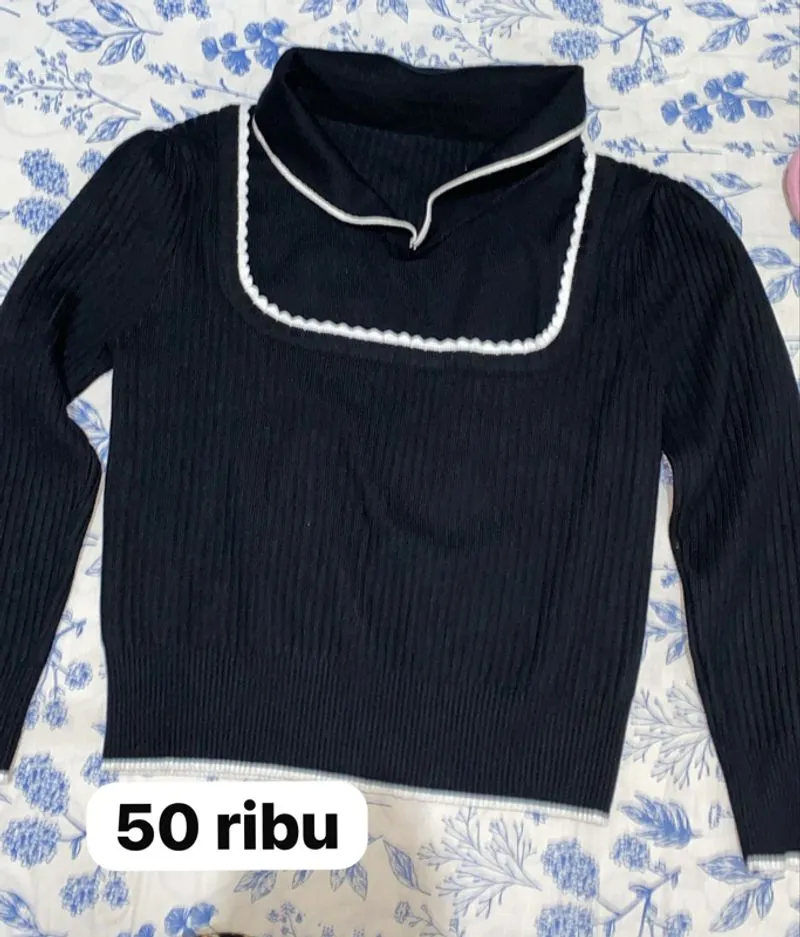 blouse  photo 1