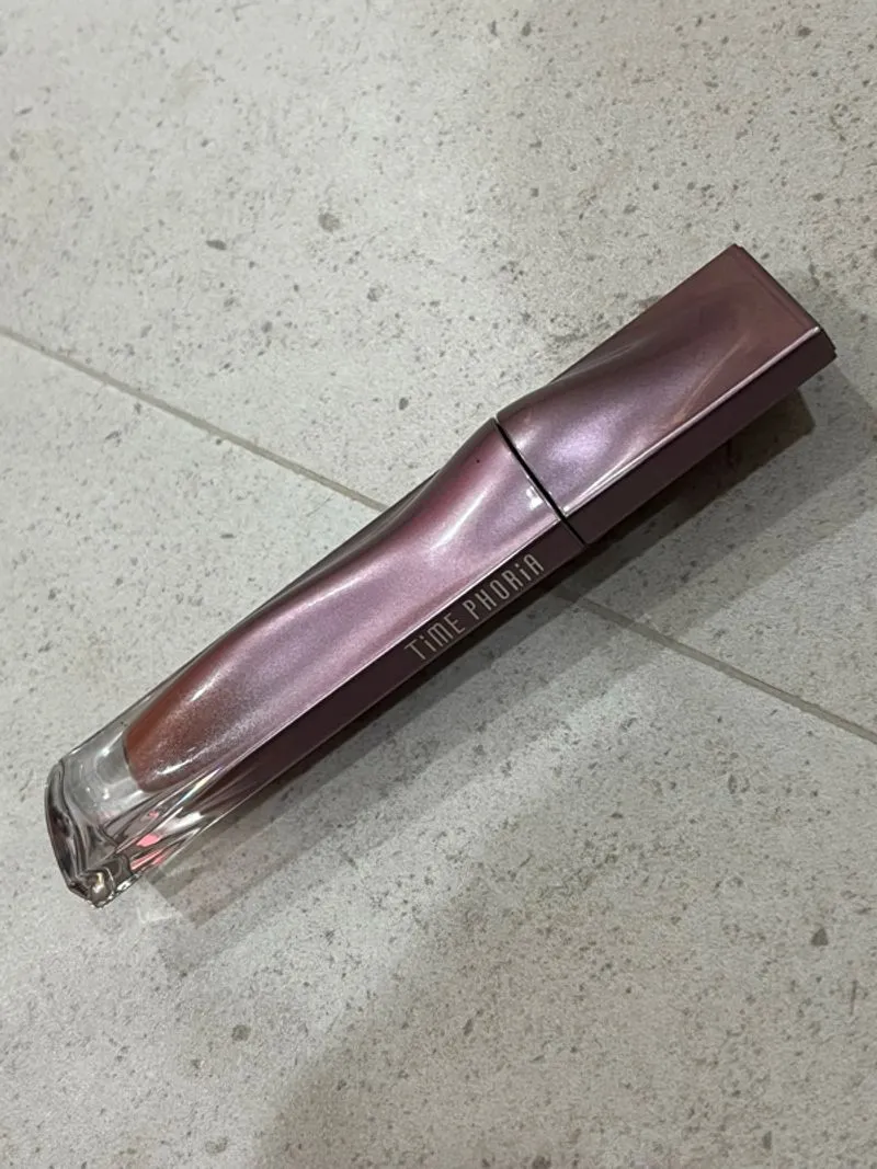 Time Phoria - Nebula Velvet Lip Cream photo 1