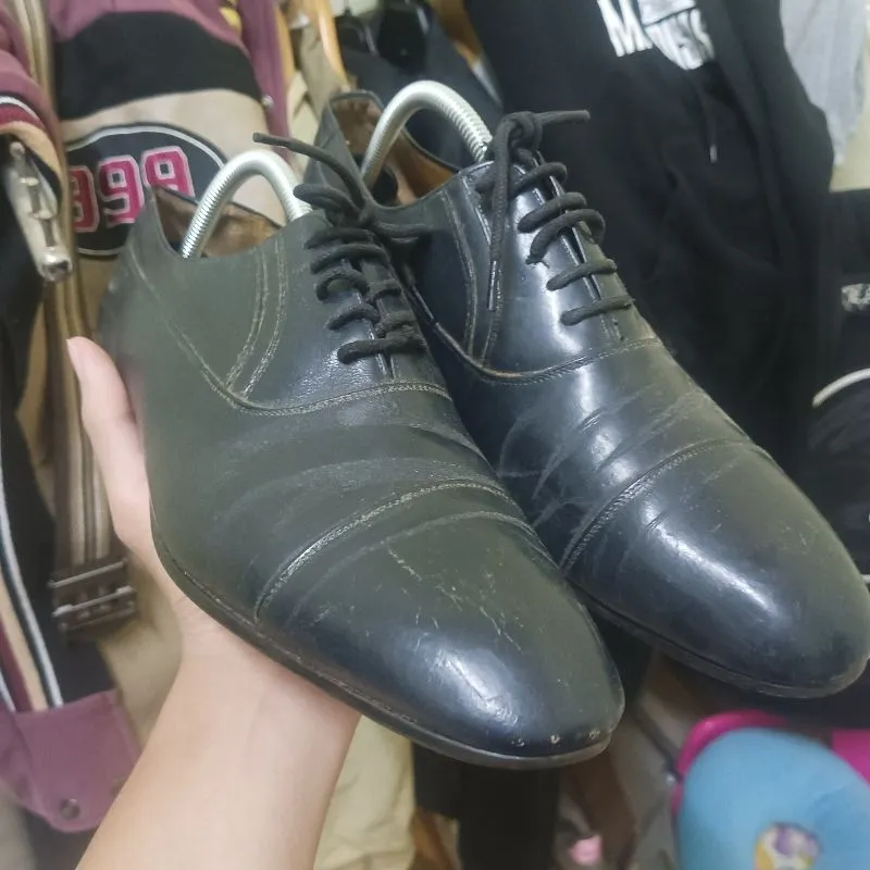 Regal Shoe Shop est 1880 photo 1