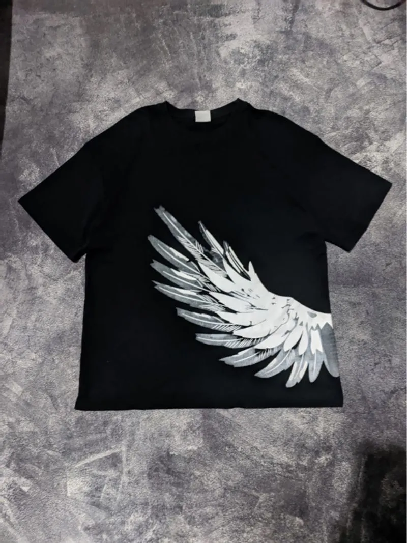 T-shirts hitam sayap unisex JOZO - ONEE photo 1
