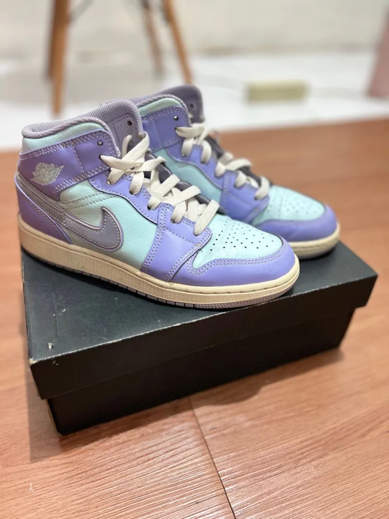 aj1 mid purple aqua