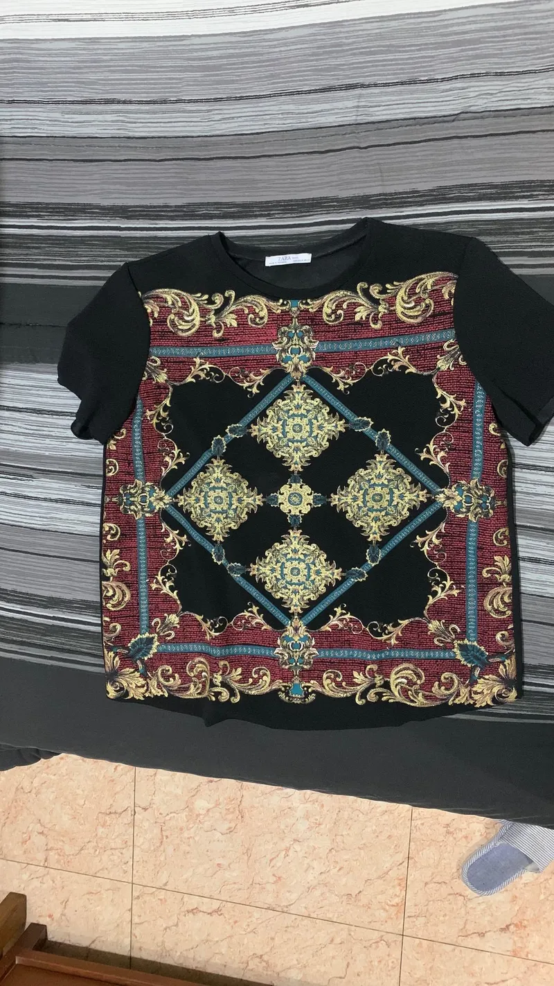 ZARA Vintage T-shirt Wanita black photo 1