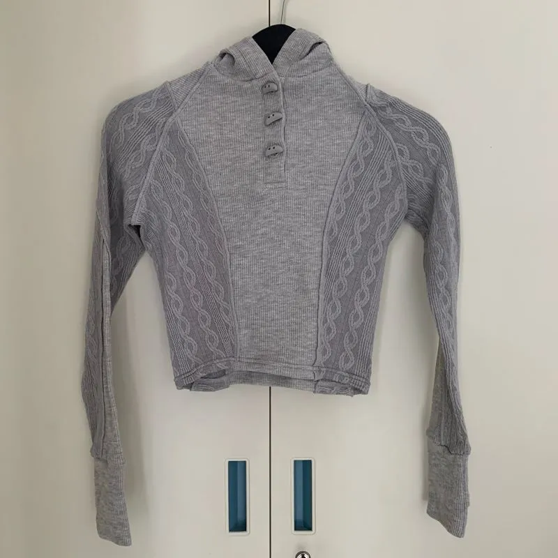 Hyein Seo Hooded Croptop Gray photo 1