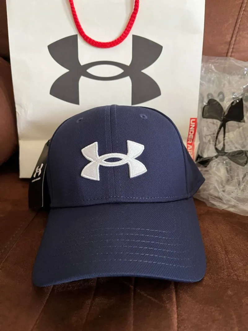 Under armour Bassball Cap fitted  photo 1