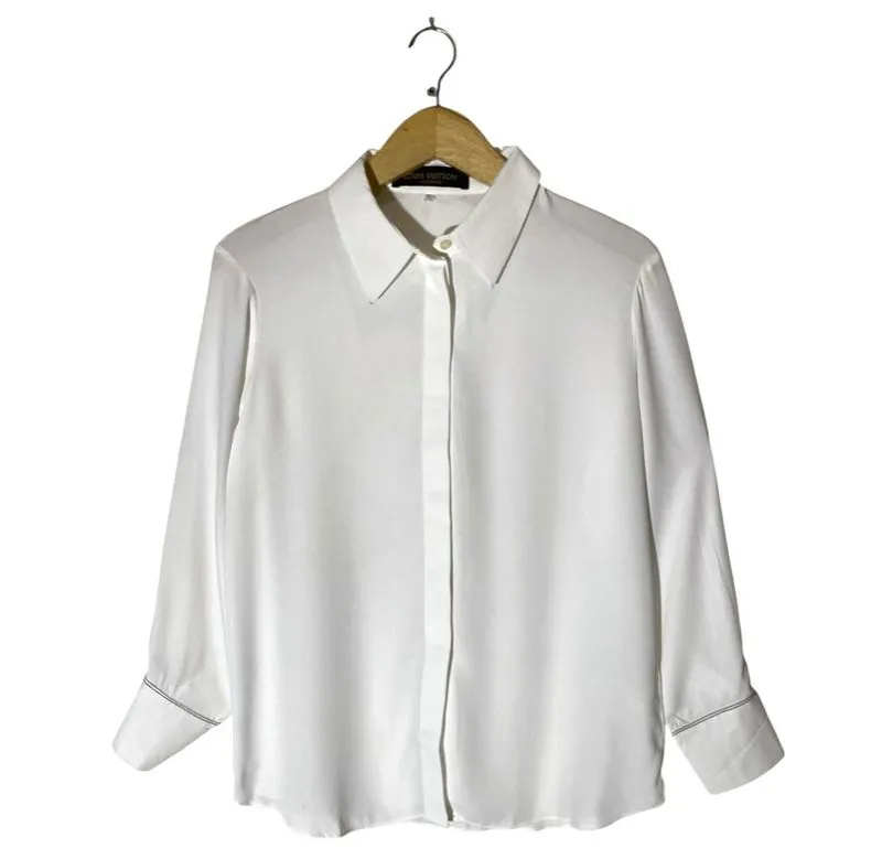 Louis Vuitton Uniform Women Basic White shirts Authentic photo 1