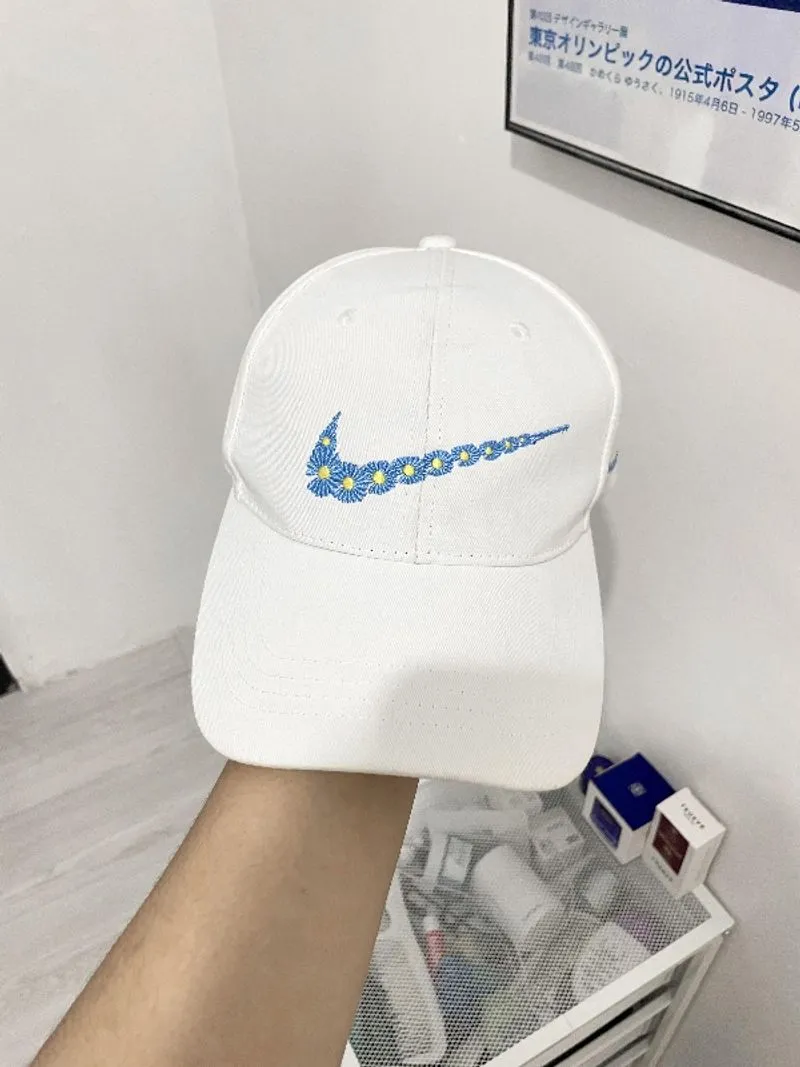 Topi Nike Peaceminu photo 1