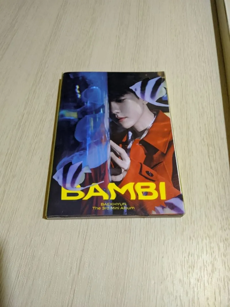 Album BAEKHYUN MINI ALBUM BAMBI photo 1