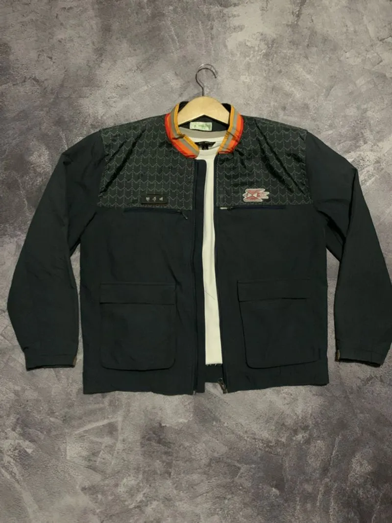 Jacket Casual Comfortable Adaptive Weather | Size L photo 1