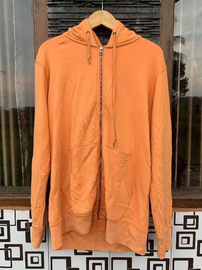 Uniqlo zip hoodie photo 1
