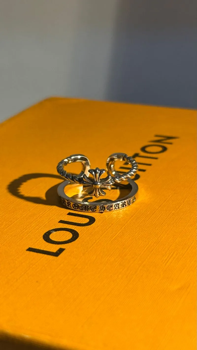 Rings Chrome heart photo 1
