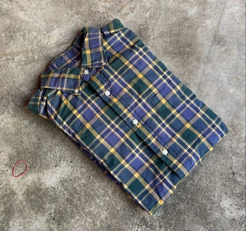 Kemeja uniqlo colour hijau navy kuning photo 1