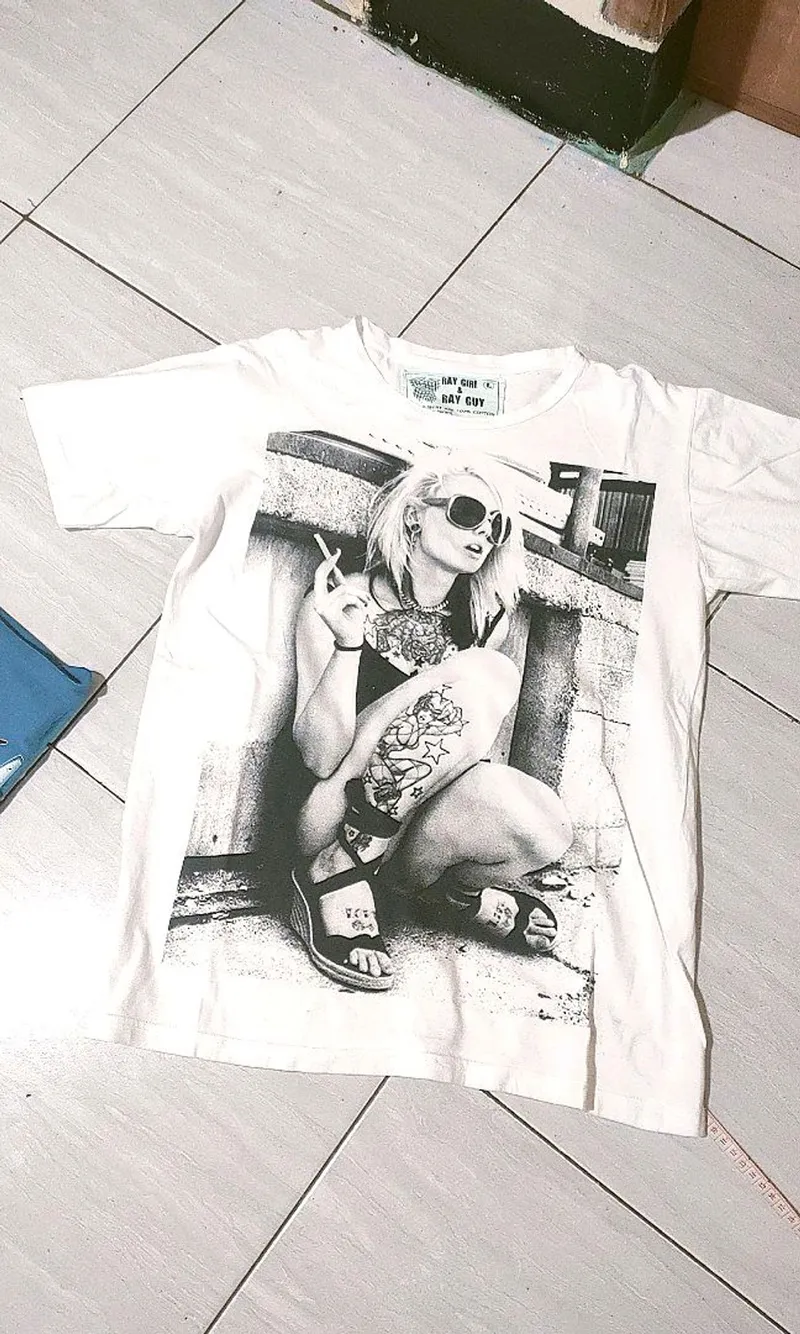 Emo T-shirt Pria white photo 1