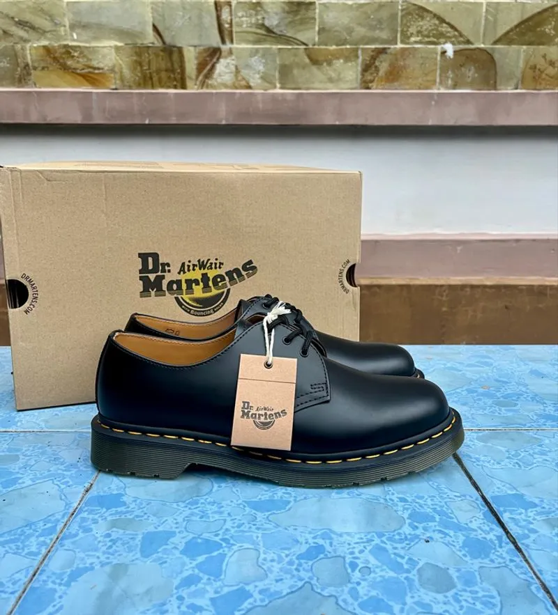 Dr Martens 1461 Black Smooth photo 1