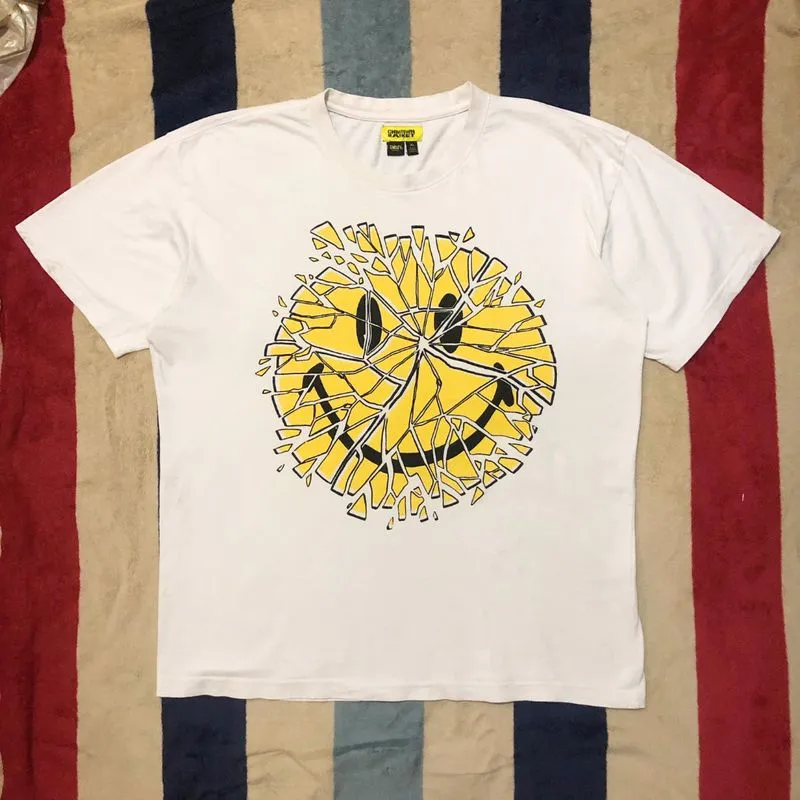 Chinatown Market x Smiley – Broken Glass Smiley T-Shirt photo 1