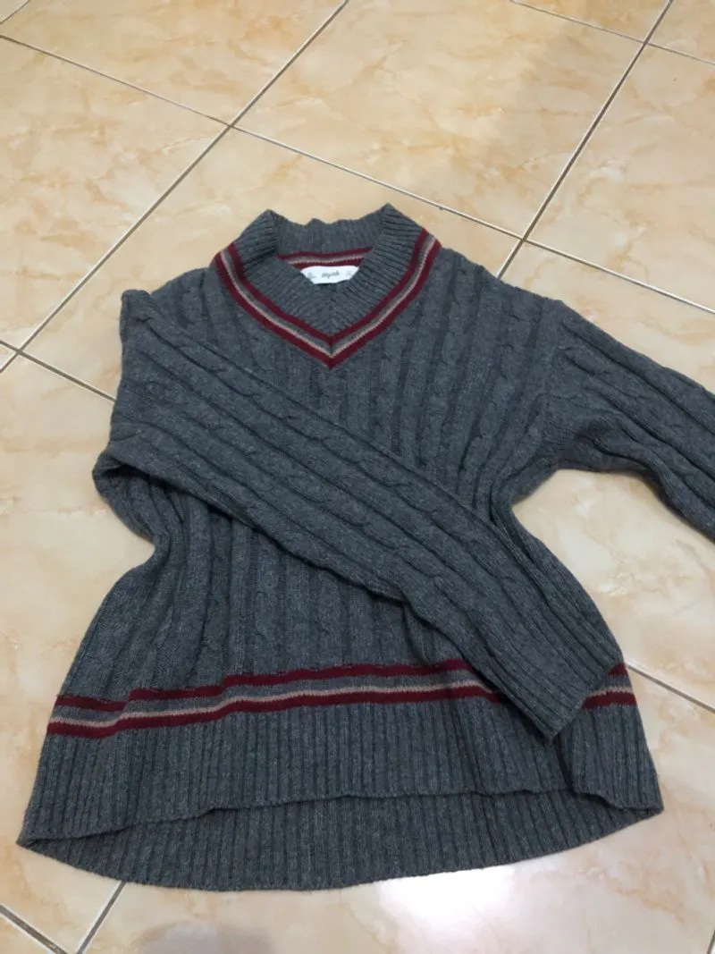 66girls sweater rajut photo 1