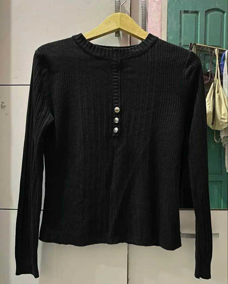 KNIT BLACK  photo 1