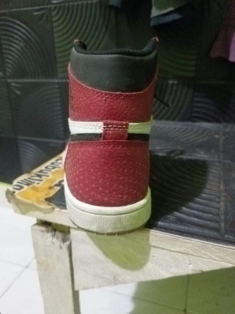 Air Jordan 1 Retro High OG SP "Across the Spider-Verse" photo 1