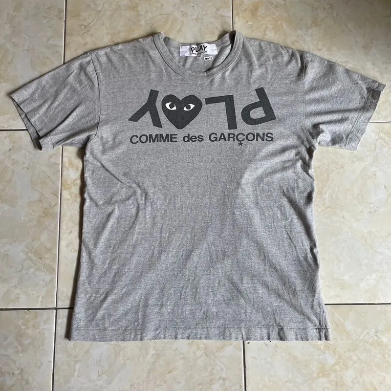 Play CDG Comme Des Garcons Tee photo 1