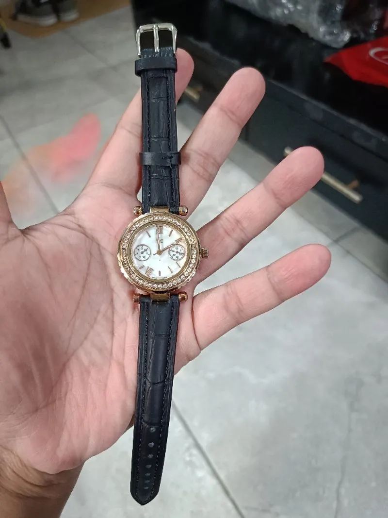 Jam Tangan Guess GC Strap Kulit kondisi normal siap pakai photo 1