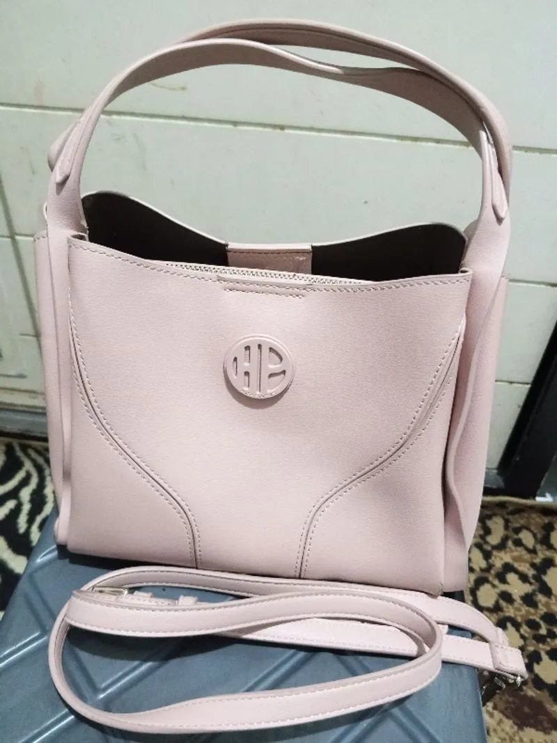 Tas Hush Puppies  photo 1