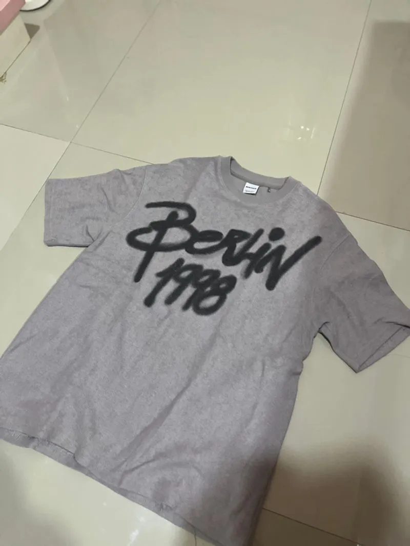kaos bershka berlin original photo 1