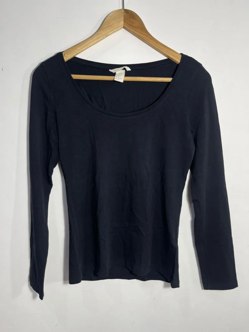 H&M - Basic Long Sleeve S photo 1