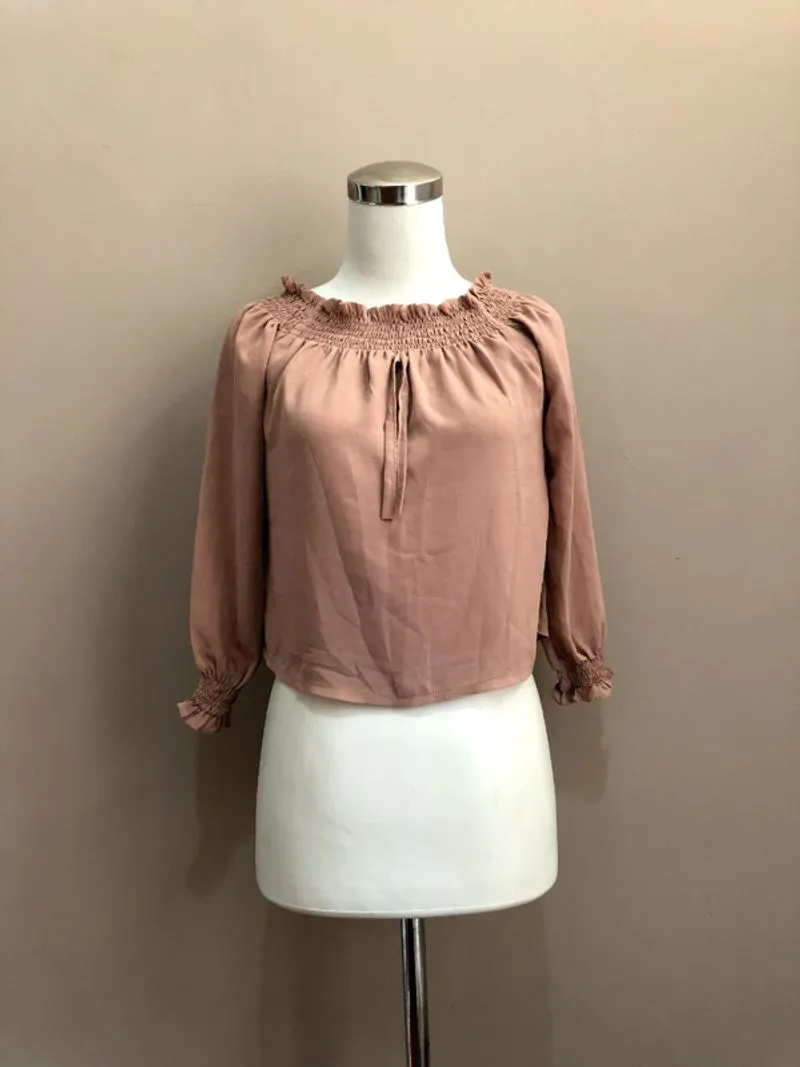 Atasan Wanita Warna Coklat Muda Model Semi Sabrina photo 1