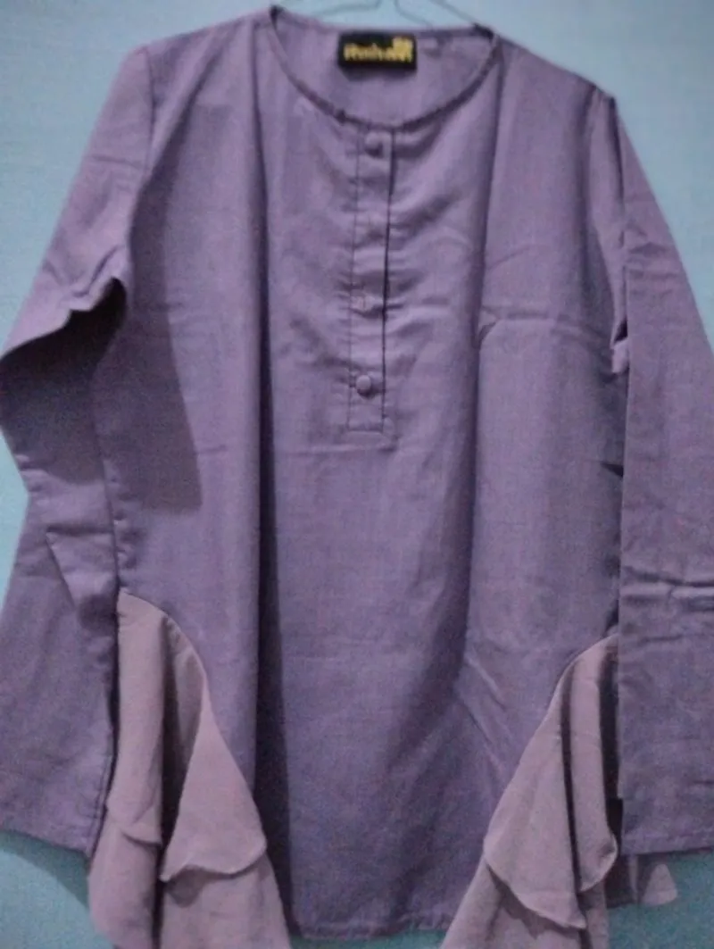 Top Blouse Ungu Rumbai  photo 1